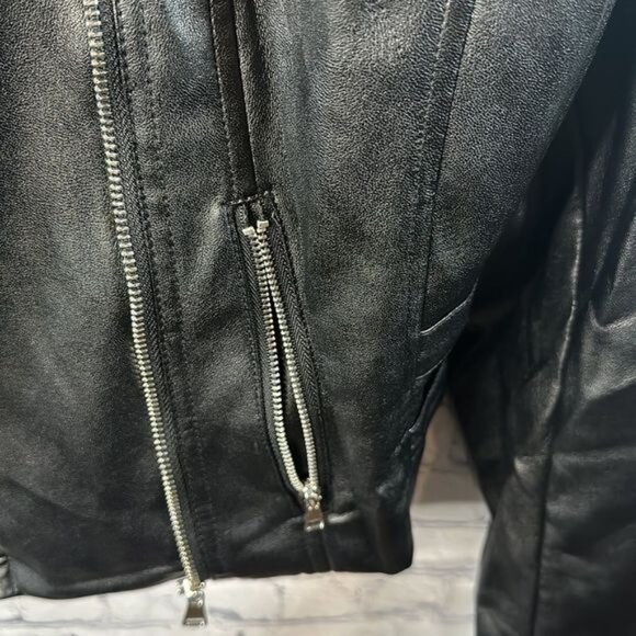 🖤✨ Bebe Leather Moto Jacket - Size Large - - Picture 3 of 7